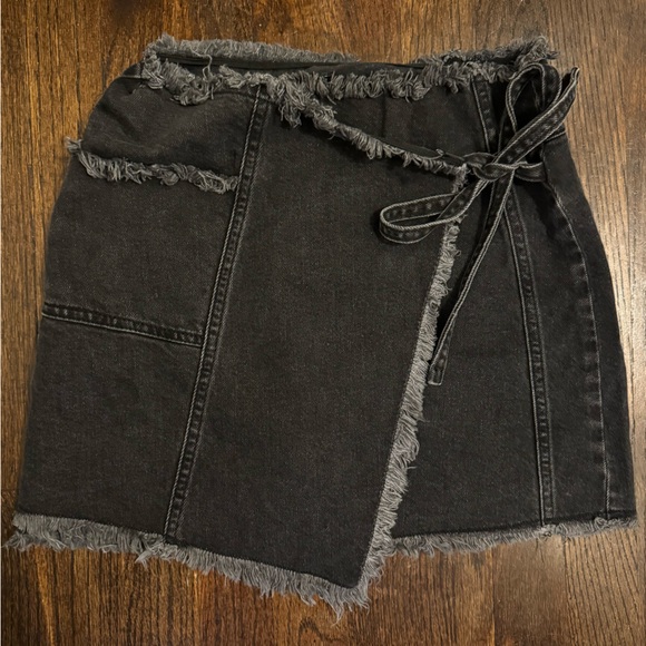 Urban Outfitters Dresses & Skirts - BDG Urban Outfitters Black Denim Skirt